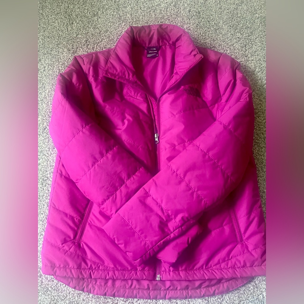 The North Face Women's Tamburello Fuchsia Jacket. NWOT. Size M